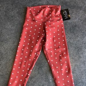 (NWT) DYI workout capris